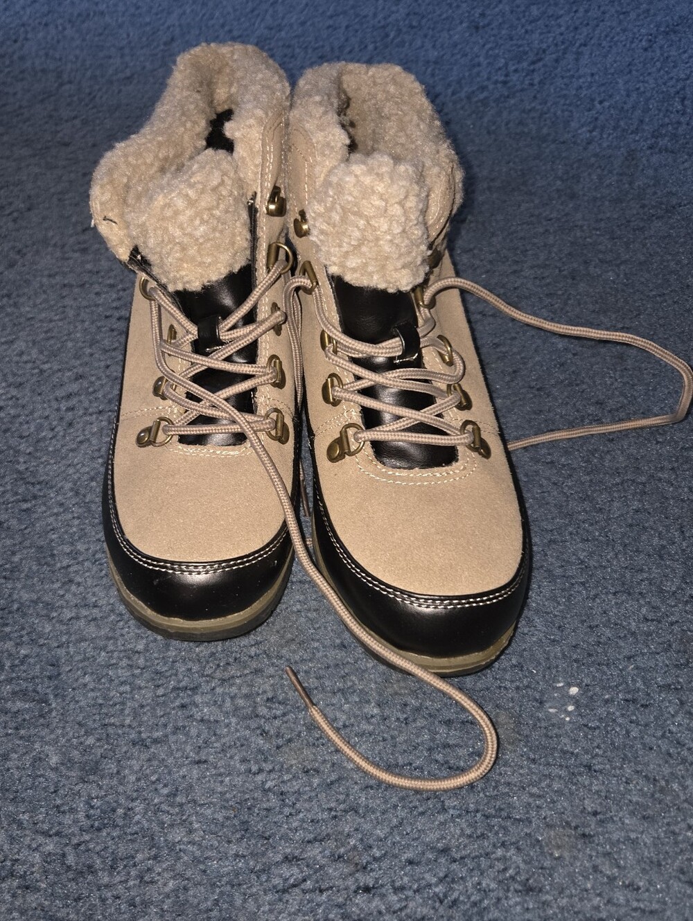 Women’s Casual Fleece-Lined Lace-Up Sporto Winter Boots - Beige/Black- Size 7